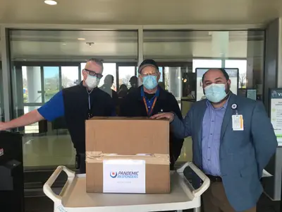 Pandemic Responders donates 400 surgical masks and 130 N95 masks to advocate Aurora Health