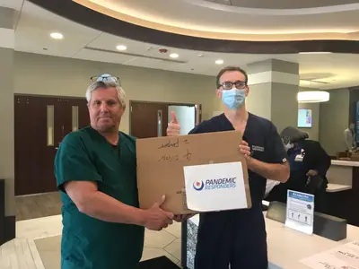 Pandemic Responders donates 400 surgical Masks and 50 3M N95 masks to Mercy Hospital and Medical Center