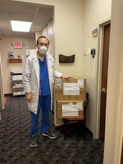 Pandemic Responders Donates 1000 Medical Surgery  Masks and 300 KN95 Masks To Africa